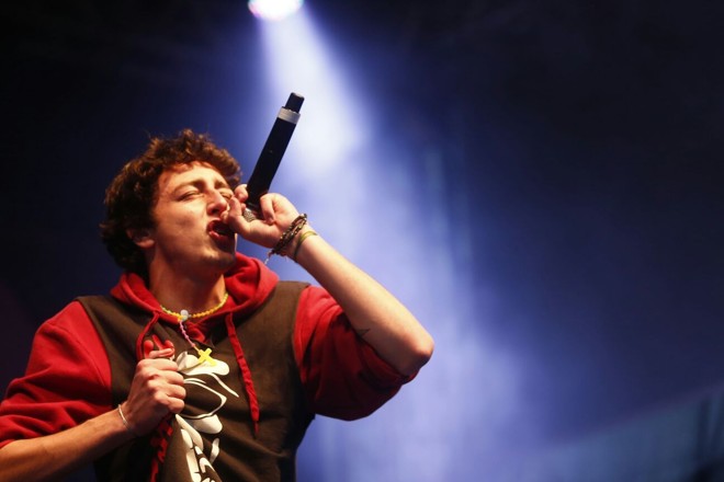 MC Taylor vencedor da batalha de MCs no palco Ruínas. | Hugo Harada/Gazeta do Povo