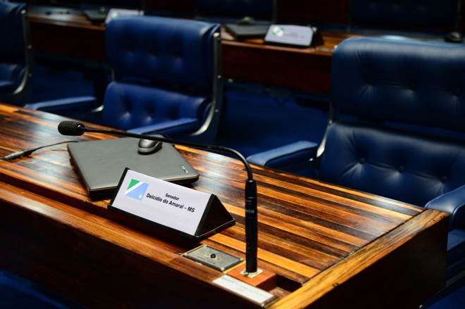 Cadeira de Delcídio Amaral vazia no Senado: dúvidas sobre o futuro do parlamentar. | Antônio Cruz/ Agência Brasil