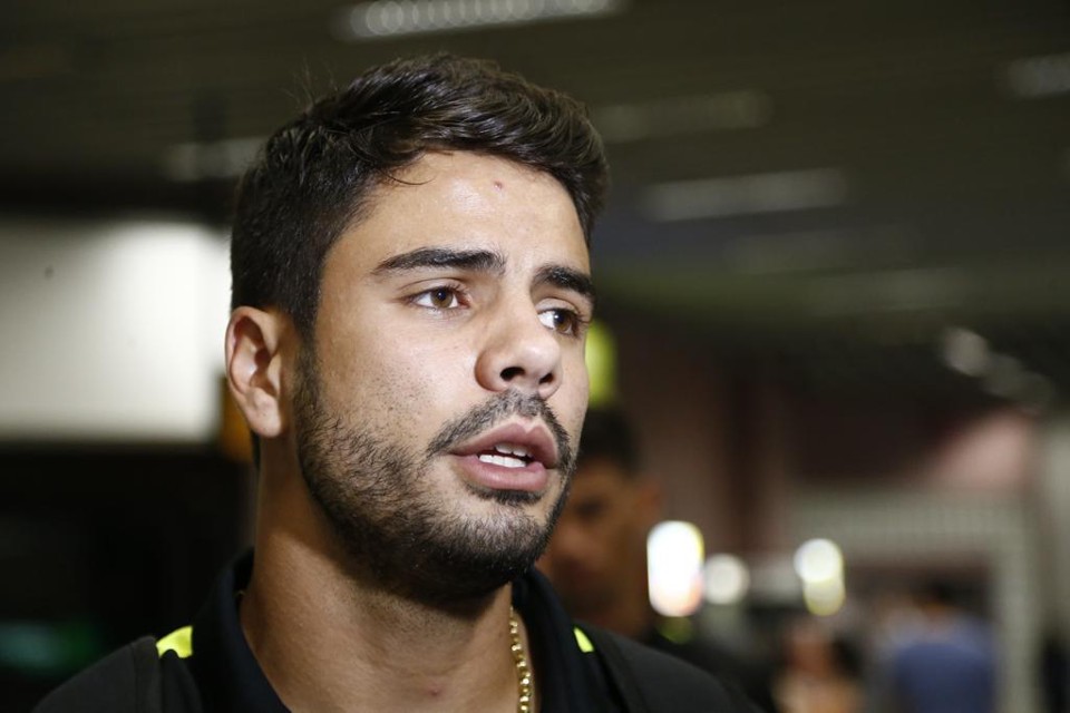 Único atacante do Coritiba em Goiás, Henrique Almeida se destacou ao marcar um gol e dar a assistência para outro no Serra Dourada. | Hugo Harada/Gazeta do Povo