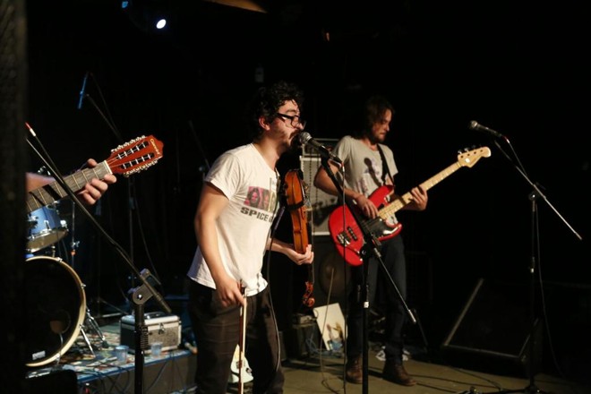 TUC ficou lotado para a apresentação da Banda Gentileza, na tarde deste domingo | Henry Milleo