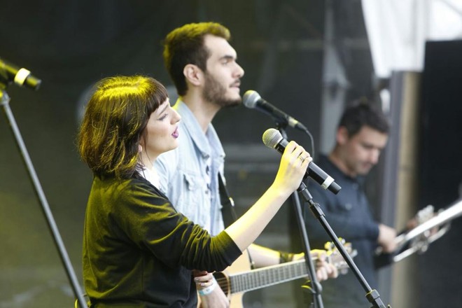 Jenni Mosello foi a terceira atração do dia no Palco Ruínas, no São Francisco | Henry Milleo/Gazeta do Povo
