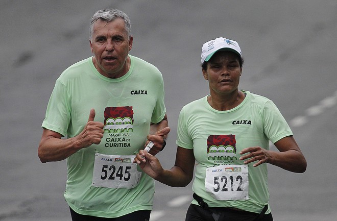 Participantes da Maratona de Curitiba | Jonathan Campos/Gazeta do Povo