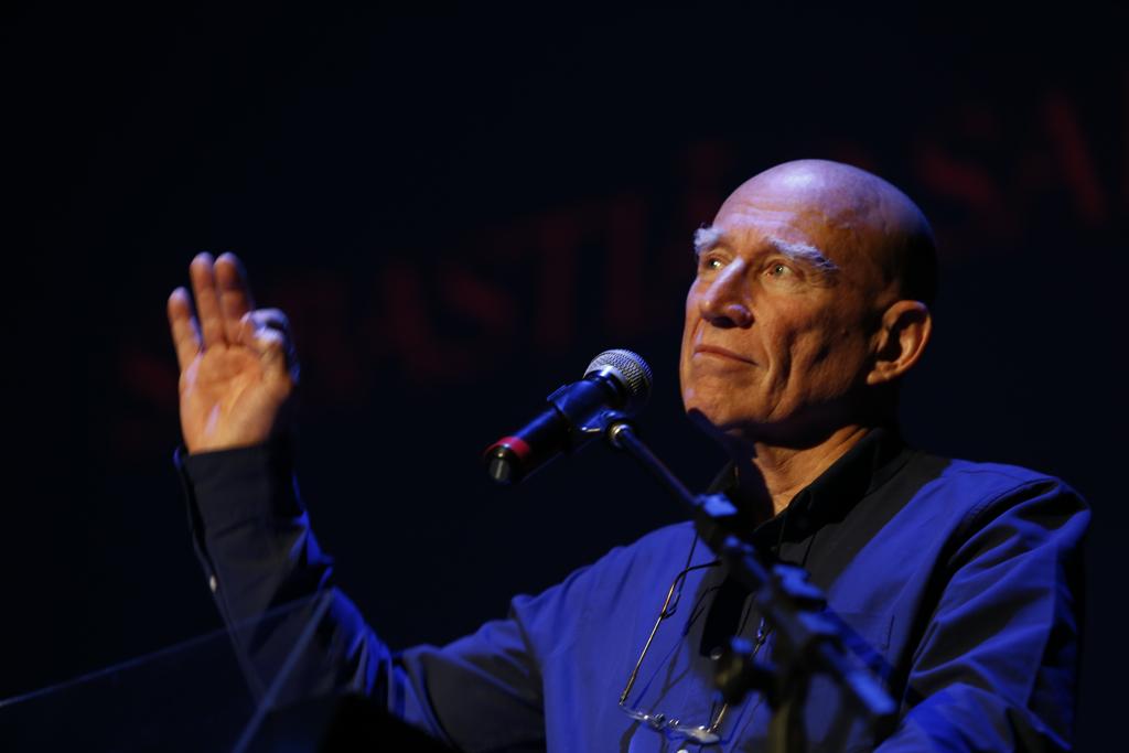 O fotógrafo Sebastião Salgado, durante palestra em Curitiba em novembro do ano passado | Hugo Harada/Gazeta do Povo/Arquivo