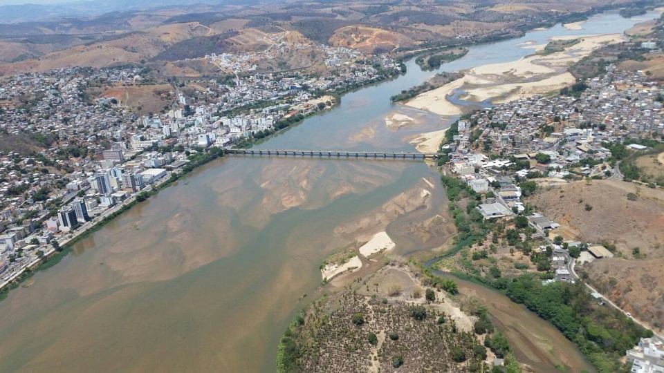 Lama invade o Rio Doce em Colatina, ES | Fred Loureiro/Secom ES