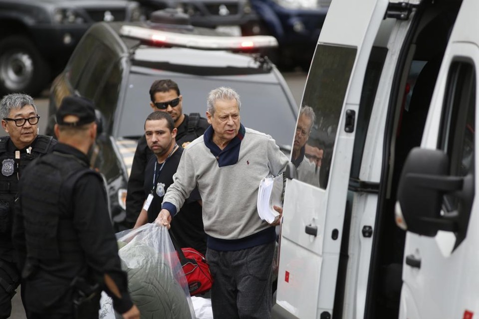Dirceu está preso preventivamente no Paraná desde agosto por causa de crimes no esquema de corrupção da Petrobras. | Henry Milleo/Gazeta do Povo
