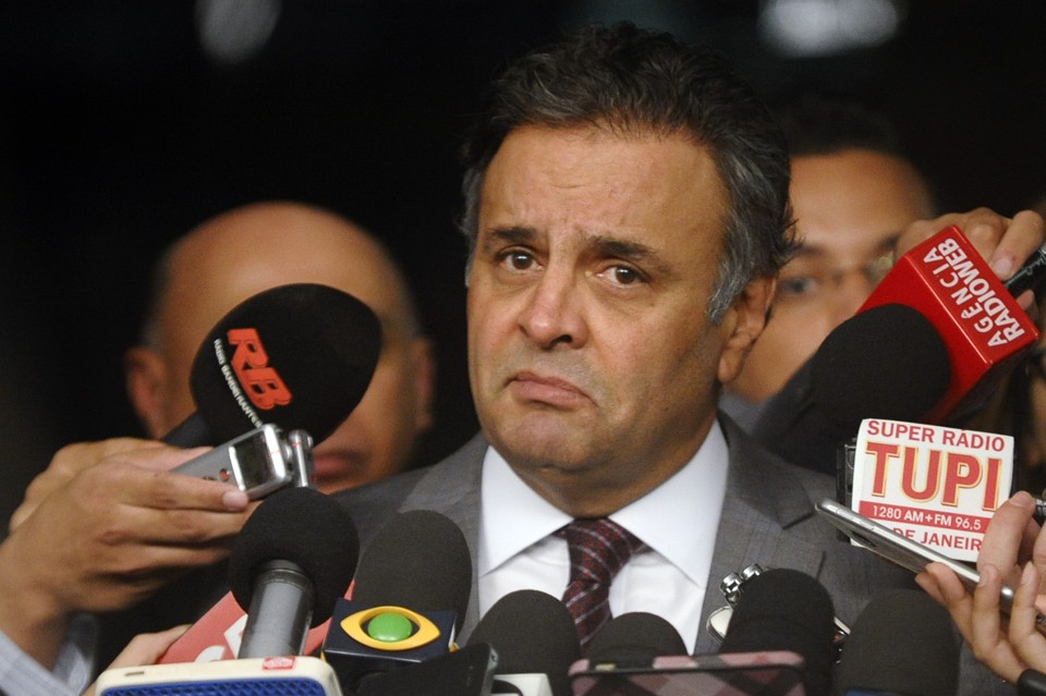 Aécio Neves concedeu entrevista no Senado como líder da oposição. | Marcos Oliveira/Agência Senado