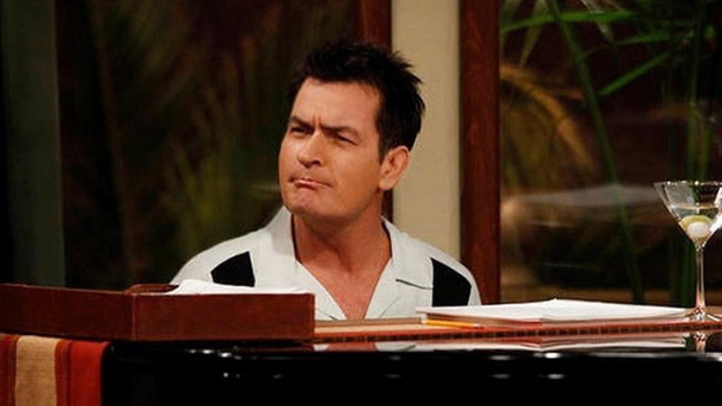 Charlie Sheen, astro da série “Two and a Half Men” | Divulgação