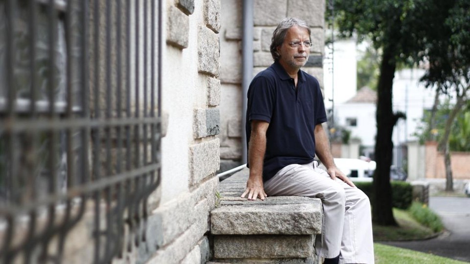 O escritor em 2012: “Num país tão recente, temos que lembrar que houve muitos passados.” | Daniel Castellano/Arquivo Gazeta do Povo