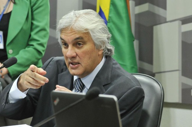 Com problemas de estômago, o senador tem recebido comida de fora da Superintendência. | Geraldo Magela/Agência Senado
