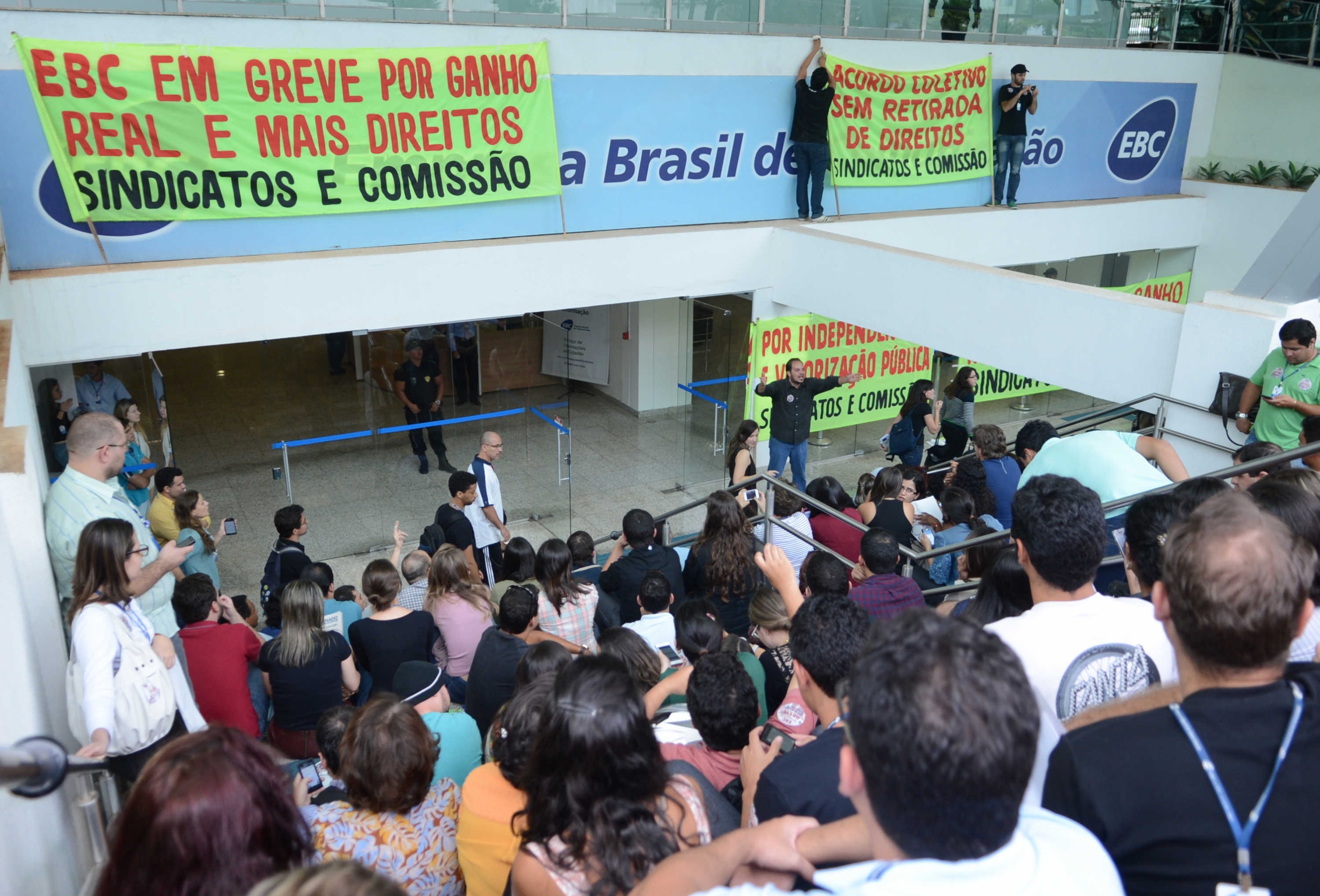 Funcionários da EBC em greve protestam por melhores condições de trabalho. | Divulgação