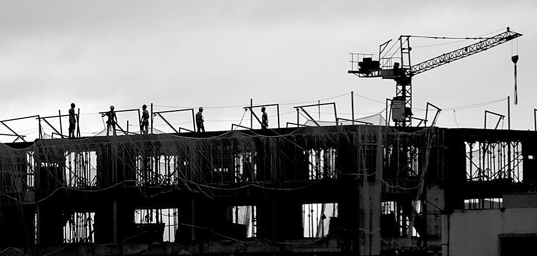 A construção civil foi o segundo setor que mais demitiu em outubro, com 2,7 mil vagas fechadas no estado. | Henry Milleo/Gazeta do Povo