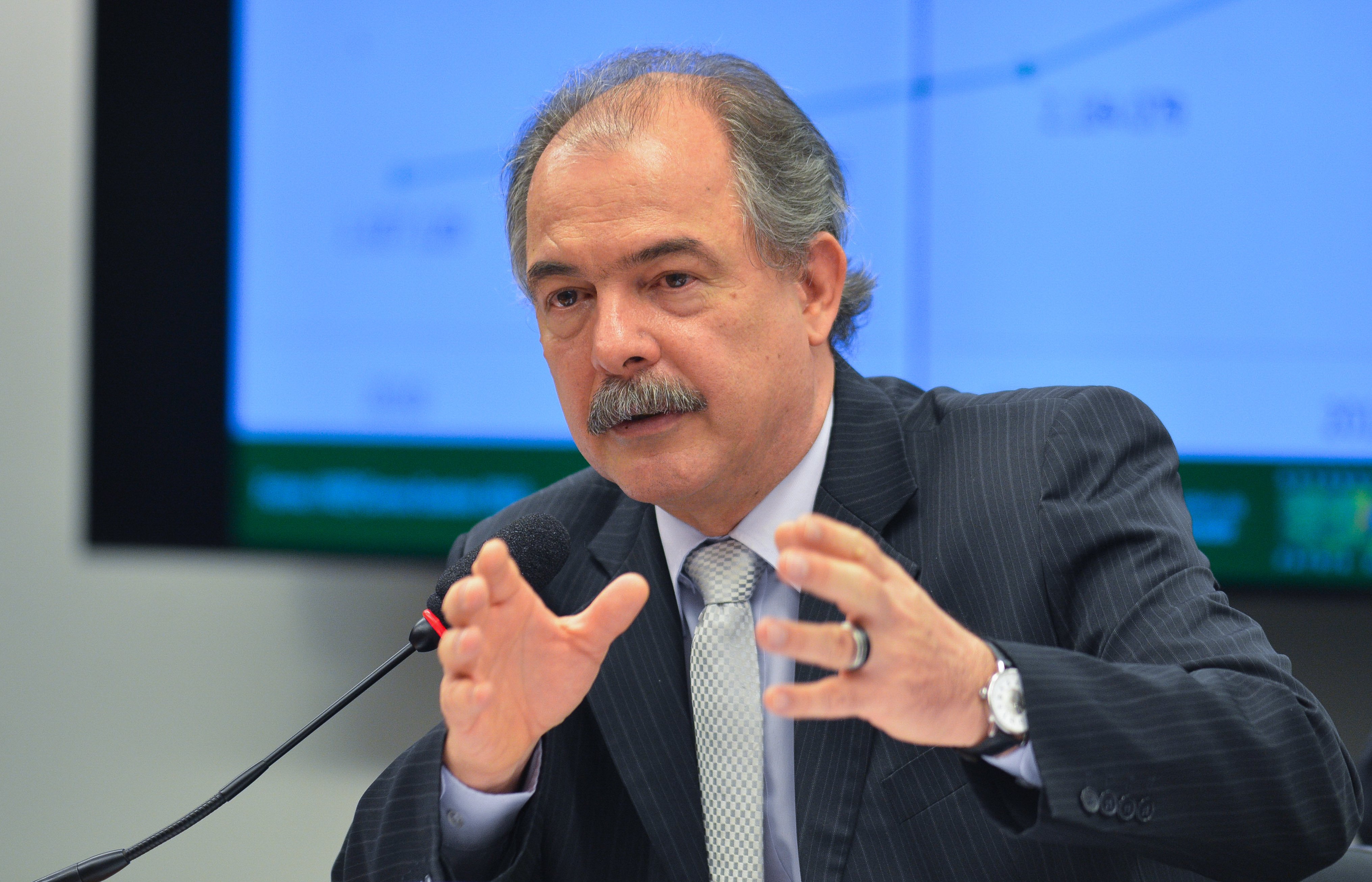 O ministro da Educação, Aloizio Mercadante, fala na Comissão de Educação da Câmara | José Cruz/Agência Brasil