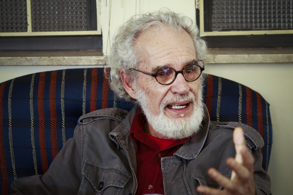 Renato Teixeira “conversou” com 1,5 mil professores durante o seminário Ler e Pensar. | Daniel Castellano/Gazeta do Povo