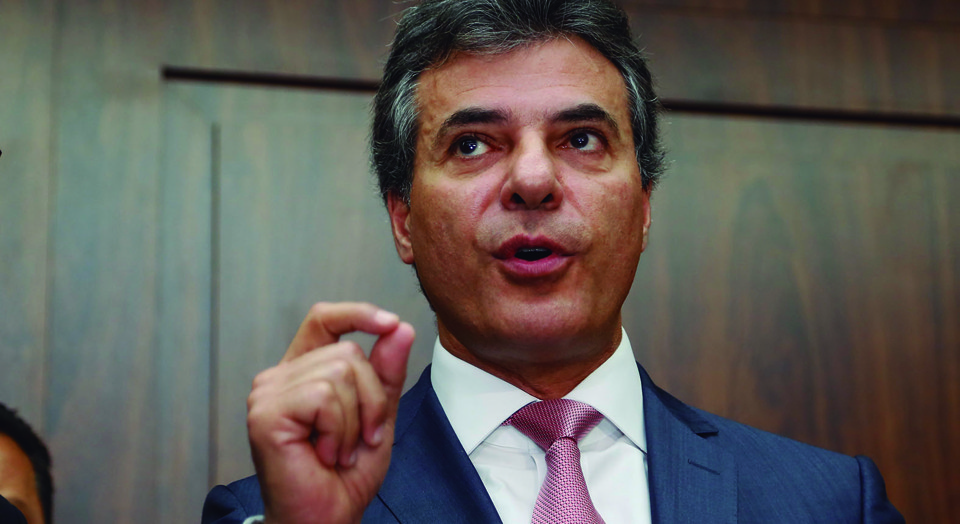 Governador Beto Richa tenta reduzir em 52% o valor que determina pagamento preferencial. | Henry Milleo/Gazeta do Povo