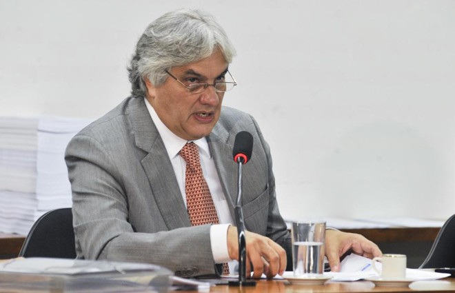 O depoimento é tomado por dois procuradores da República, um delegado e um escrivão da PF, acompanhados por dois advogados do parlamentar. | JOSÉ CRUZ / ABr/JOSÉ CRUZ / ABr