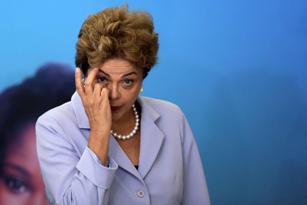 Dilma é alvo de pedido de impeachment por ações do mandato anterior, o que contraria a Constituição. | Ueslei Marcelino/Reuters