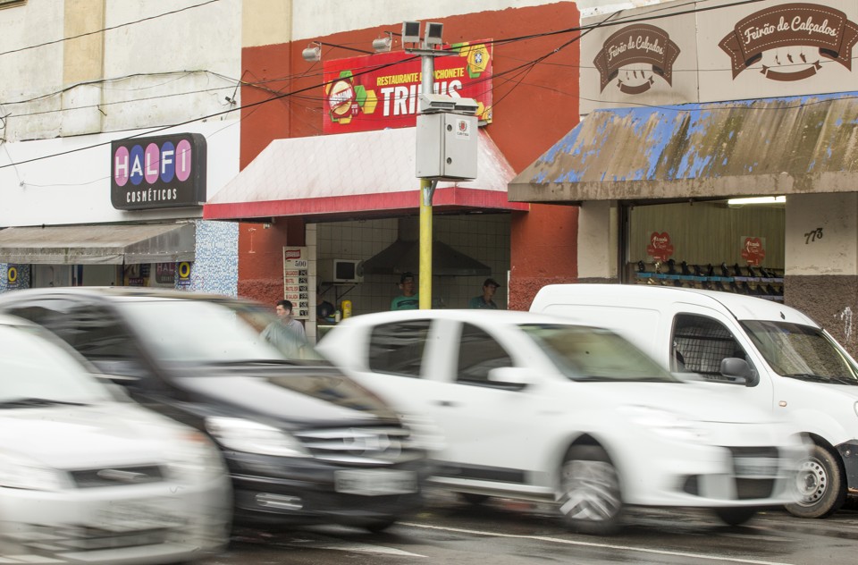 Radar no centro de Curitiba, dentro do polígono da nova Área Calma. | Hugo Harada/Gazeta do Povo