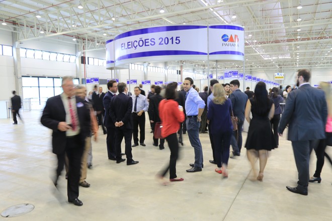 Votação no Expo Renault, no Parque Barigui | Ivonaldo Alexandre/Gazeta do Povo