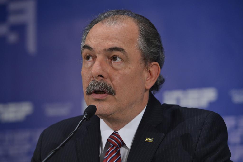 Questionado se a prisão do líder do governo não compromete a votação do ajuste fiscal, o ministro da Educação não respondeu diretamente. | Foto: Antônio Cruz/ Agência Brasil/Fotos Públicas