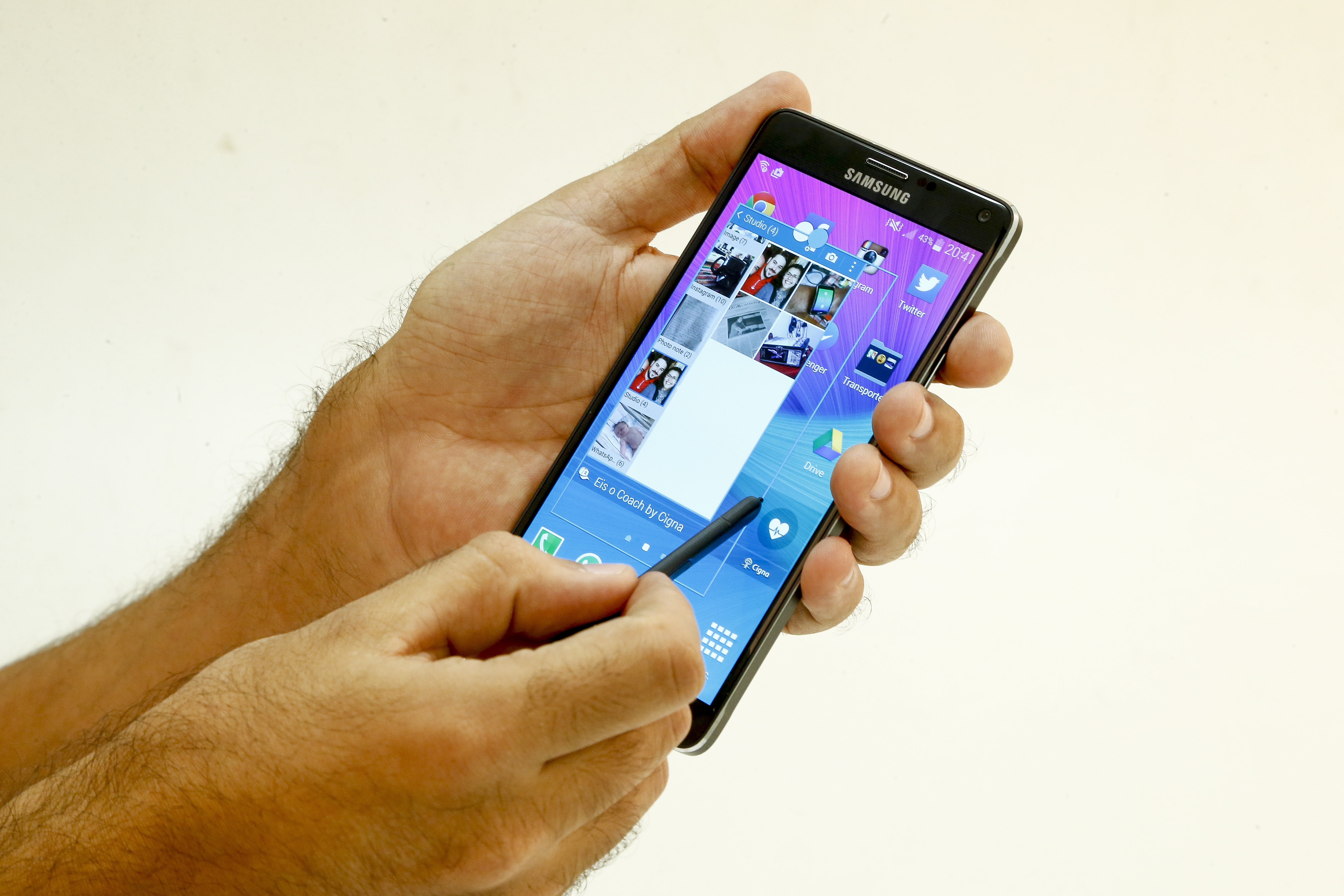 Segundo estudo da IDC, 82,8% dos celulares no mundo têm sistema Android. | Hugo Harada/Gazeta do Povo