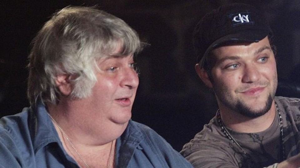 Vincent Margera (à esquerda), ao lado do sobrinho Bam em “Jackass” | Divulgação/