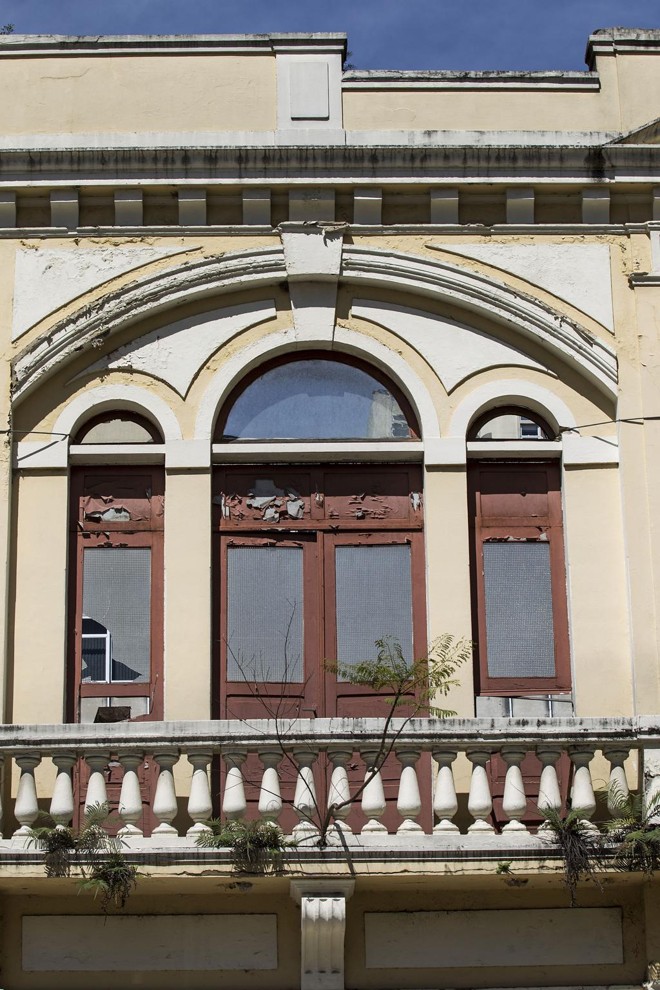 O casarão está incluído na lista de unidades com interesse de preservação (UIP), levantada pelo Instituto de Pesquisa e Planejamento Urbano de Curitiba (Ippuc), por causa de sua importância histórica e arquitetônica | Jonathan Campos/Gazeta do Povo