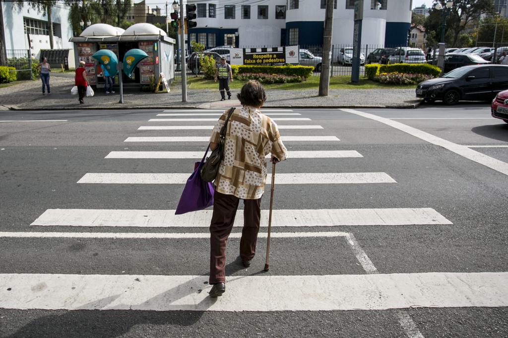 A faixa de 60 anos ou mais já corresponde a 13,7% dos brasileiros – em 2004, o índice era de 9,7% | Brunno Covello/Gazeta do Povo
