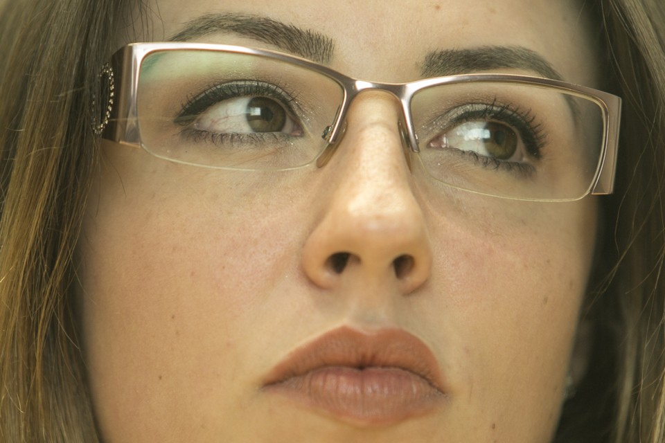 Apesar das armas e drogas achadas, Marina nega ser traficante. | Marcelo Andrade/Gazeta do Povo