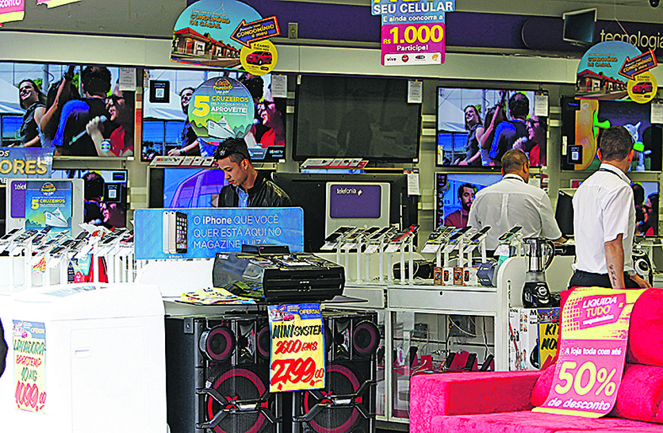 Lojas com pouco movimento elevam prejuízo das redes. | Antônio More/Gazeta do Povo