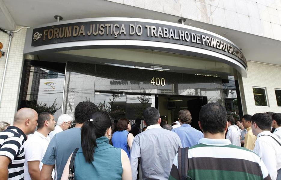 Fachada do Fórum do Trabalho de Curitiba, um dos possíveis locais de trabalho dos aprovados no concurso. | /Gazeta do Povo