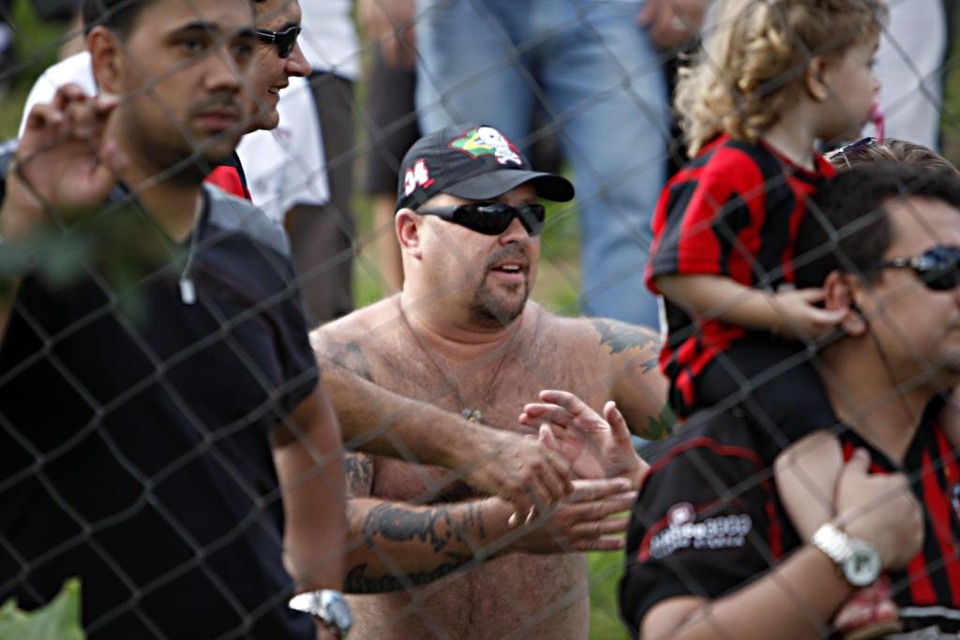 Julião hoje garimpa votos para a chapa Atlético de Novo | Albari Rosa/Gazeta do Povo
