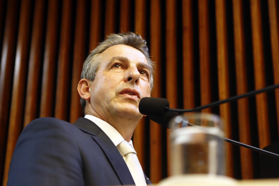 Líder da oposição, Tadeu Veneri (PT) classificou a medida como aberração. | Albari Rosa/Gazeta do Povo