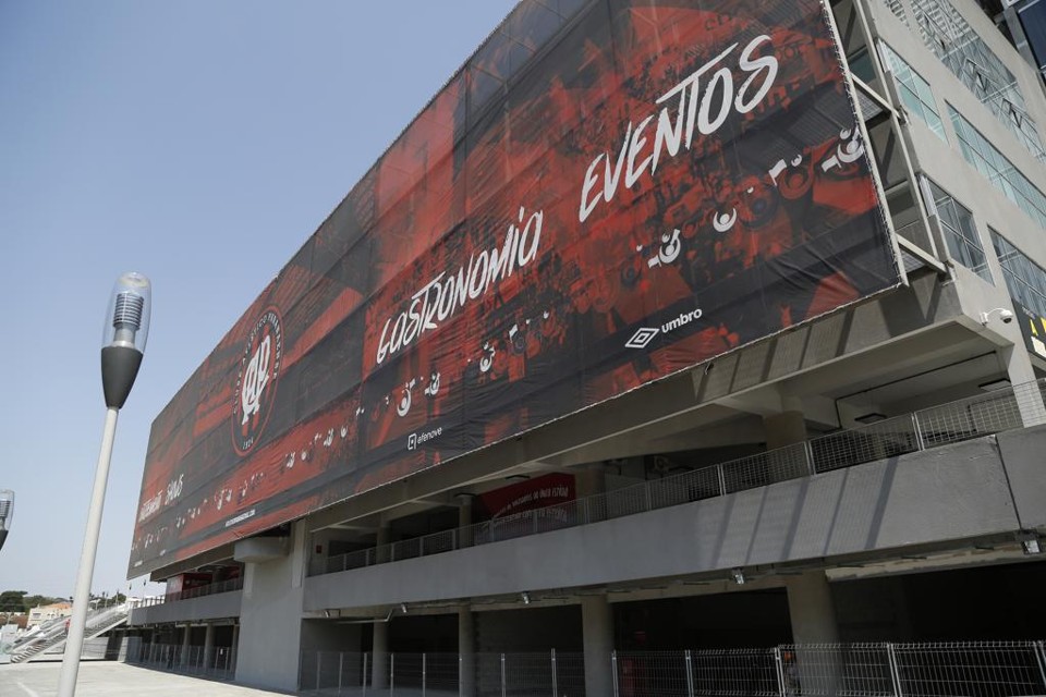 Já foram arrecadados cerca de R$ 21 milhões em potencial construtivo para a reforma da Arena da Baixada. | Henry Milleo/Gazeta do Povo