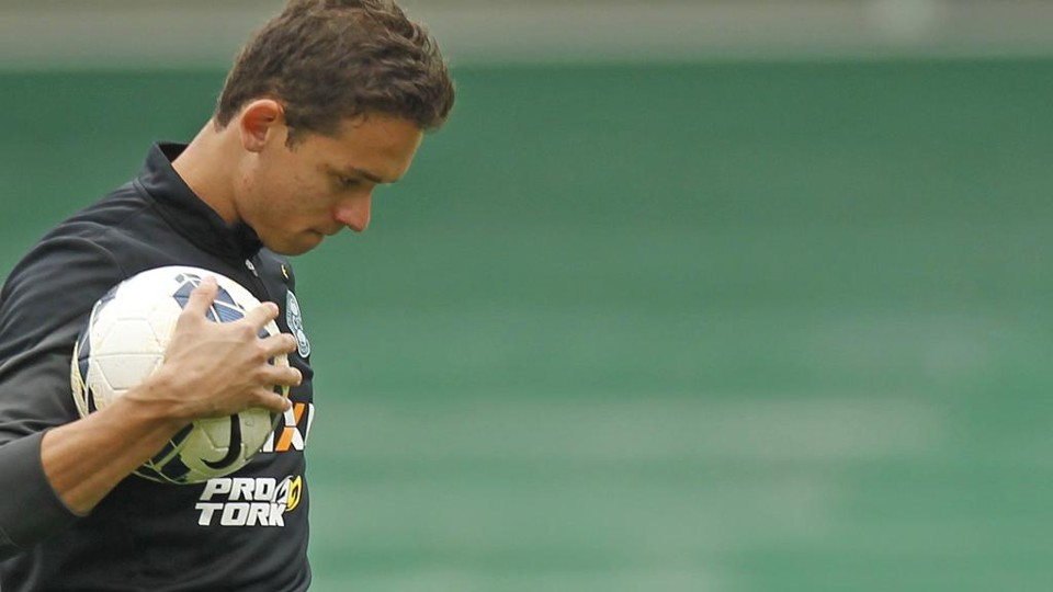 O atacante Keirrison, atualmente afastado do elenco coxa-branca, vive momento difícil na vida pessoal. | Antônio More/Gazeta do Povo