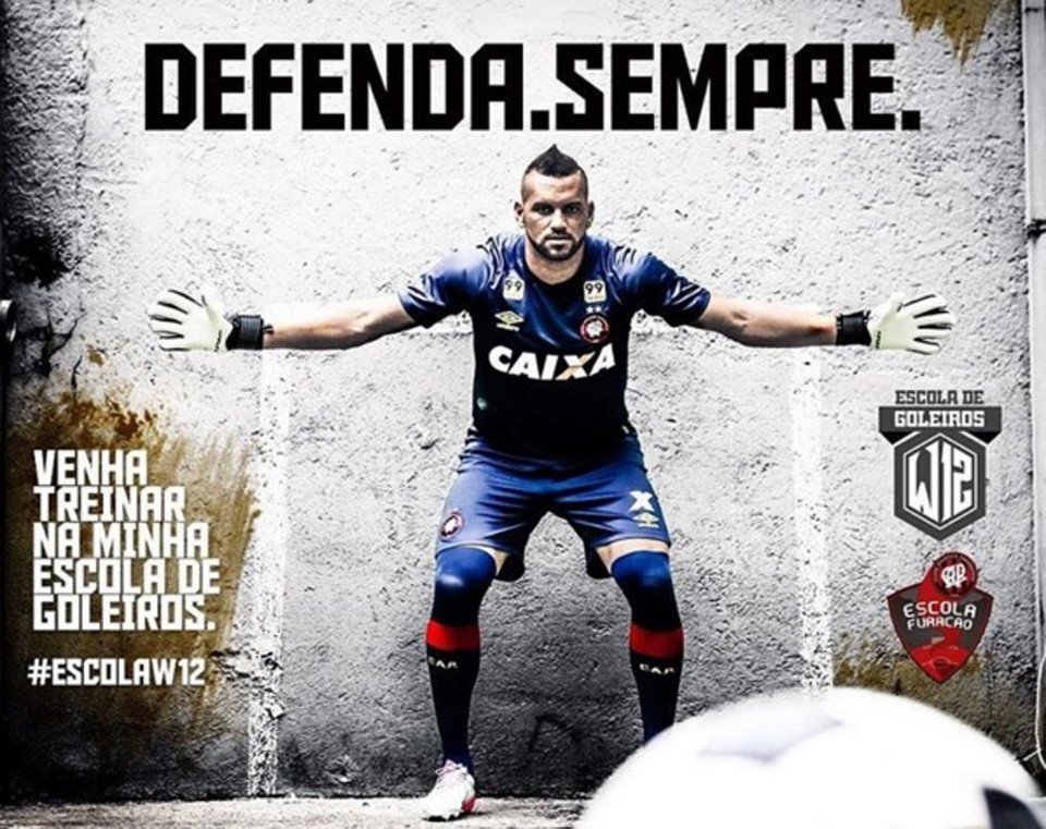 Weverton reforça identificação com o Atlético ao lançar escola de goleiros em Curitiba | Divulgação/Instagram