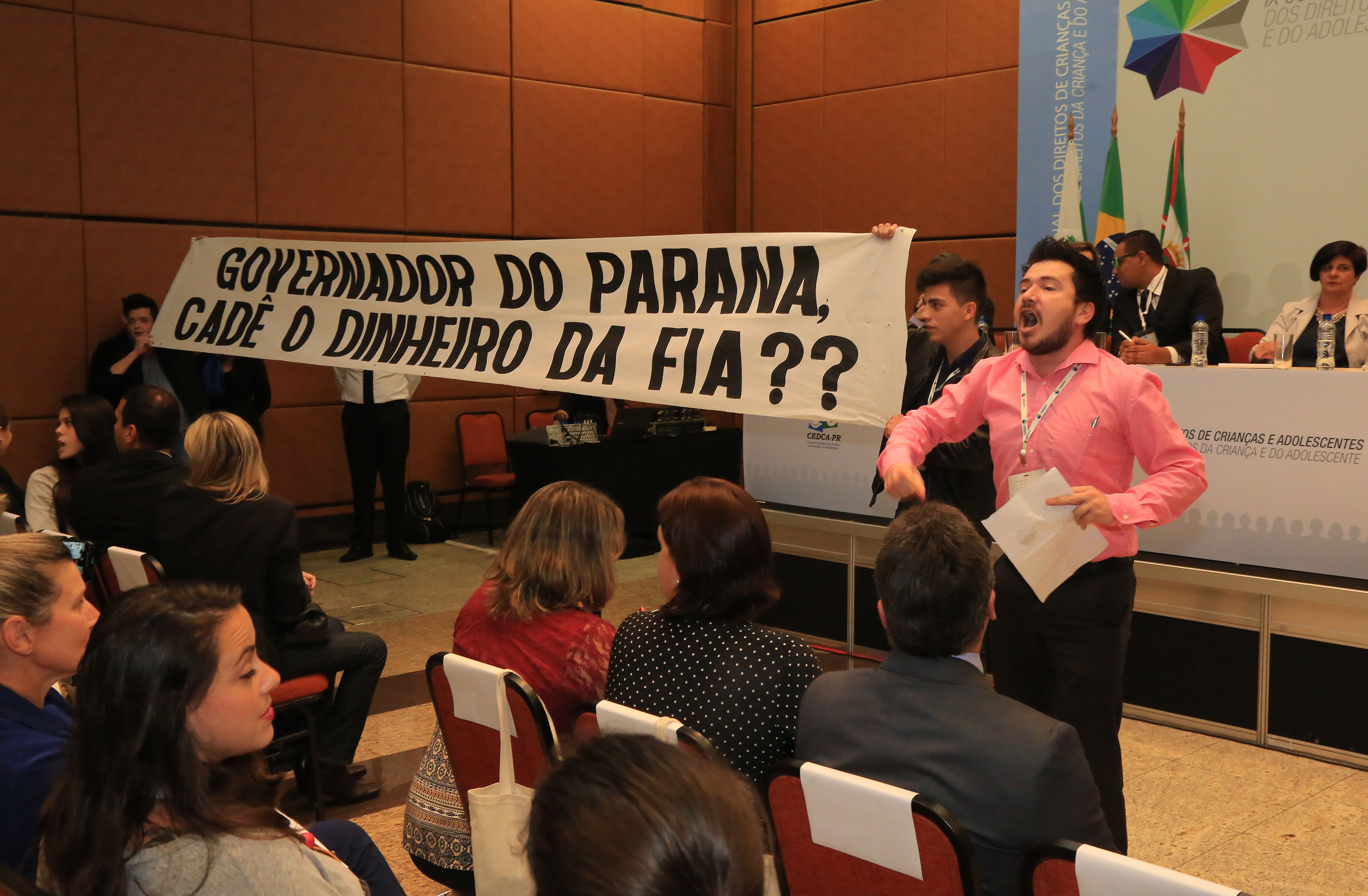 Ontem, na abertura da Conferência Estadual dos Direitos da Criança e do Adolescente, Fernanda Richa foi cobrada quanto à destinação do dinheiro que estava depositado no fundo. | Pedro Serapio/Gazeta do Povo