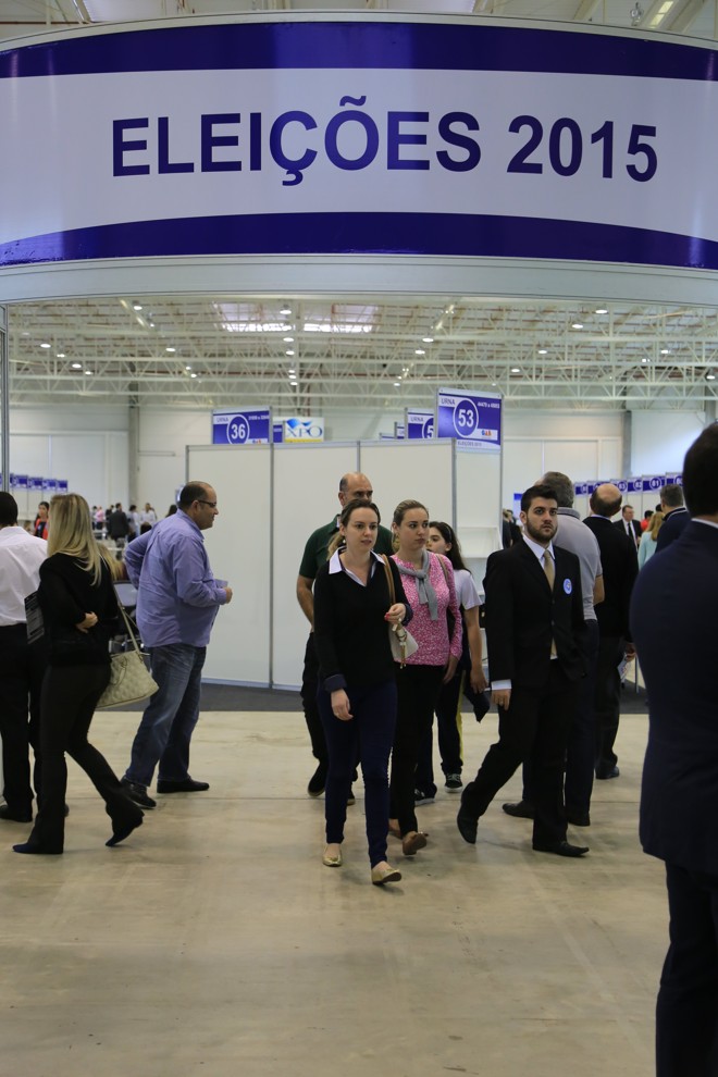 Votação no Expo Renault, no Parque Barigui | Ivonaldo Alexandre/Gazeta do Povo