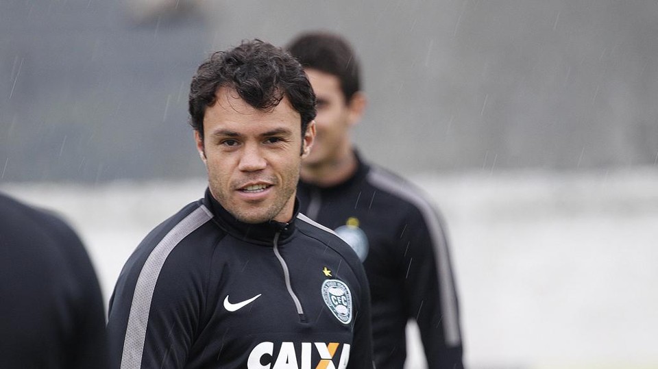 O atacante Kléber está perto de ser confirmado no Coxa em 2016. | Jonathan Campos/Gazeta do Povo