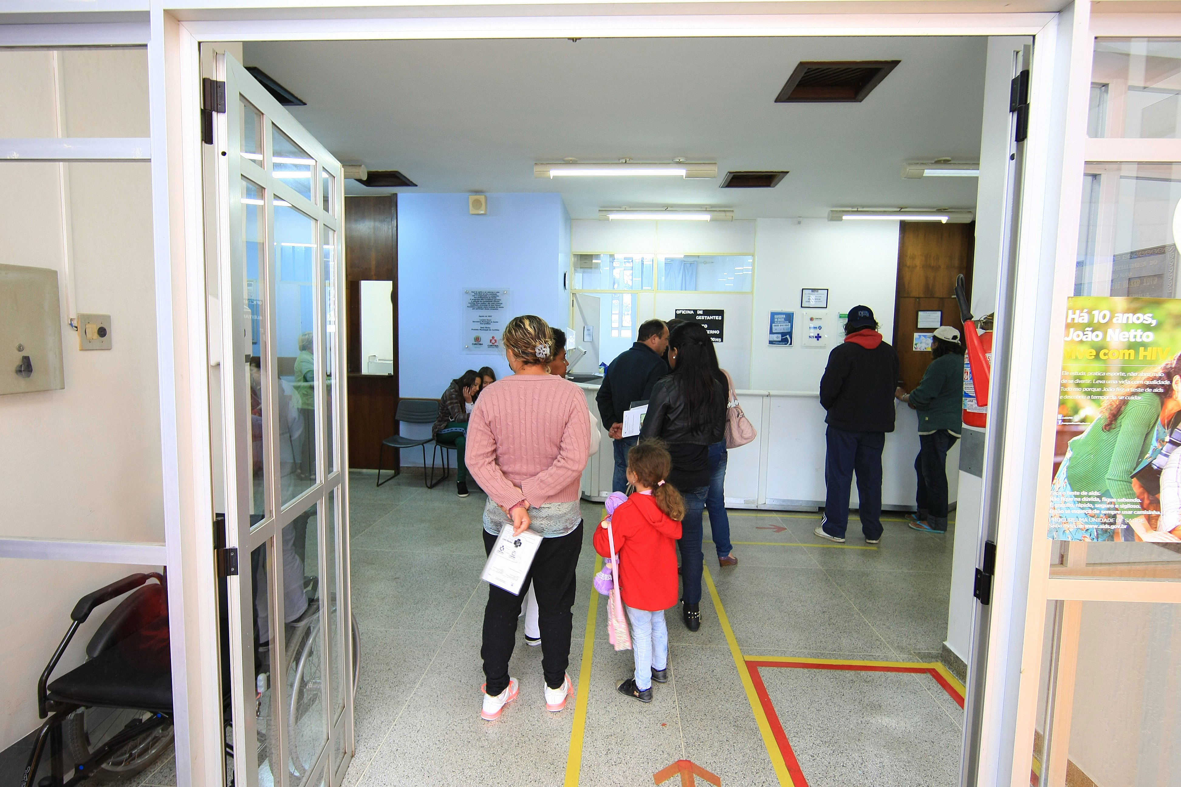 Proposta em tramitação na Câmara Municipal prevê senha com data e horário de chegada do paciente nas unidades do SUS. | Ivonaldo Alexandre/Gazeta do Povo