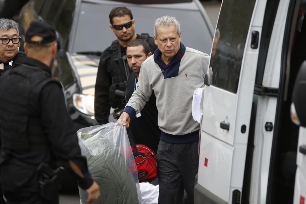 Dirceu foi ouvido durante cerca de 40 minutos. Ele respondeu a todas as perguntas. | Henry Milleo/Gazeta do Povo