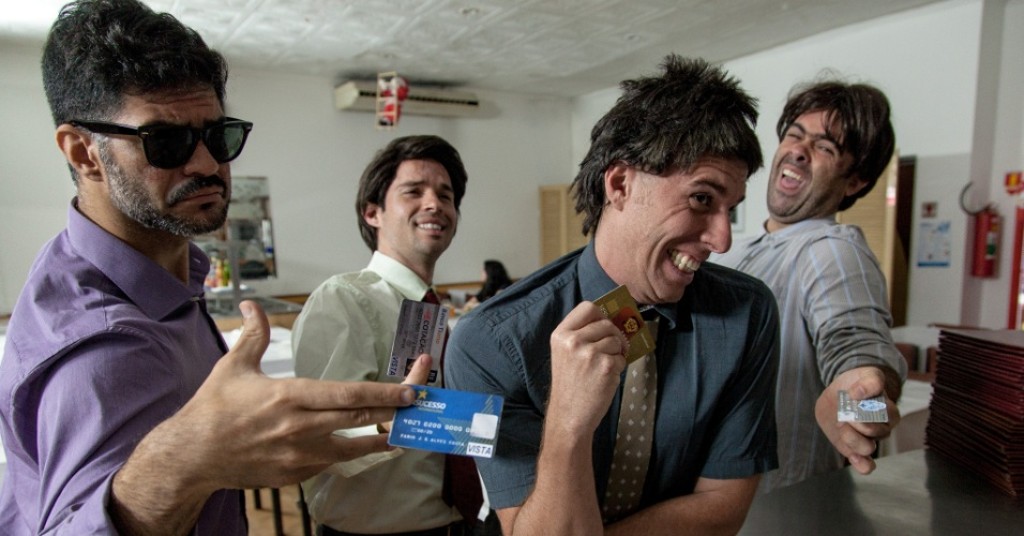 Acidez do humor ora escrachado, ora sutil continua presente no trabalho dos humoristas do grupo “Hermes & Renato”.