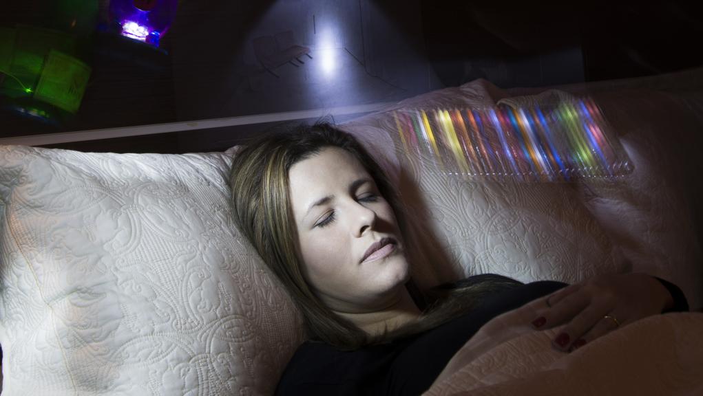 Quem dorme menos de cinco horas está 4,5 vezes mais propenso a desenvolver um resfriado que uma pessoa que dorme sete horas ou mais. | Letícia Akemi/Gazeta do Povo