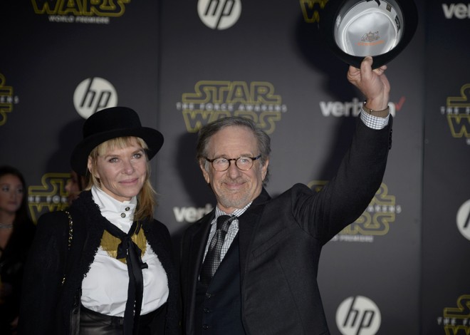 Steven Spielberg e a mulher Kate Capshaw. | KEVORK DJANSEZIAN/REUTERS