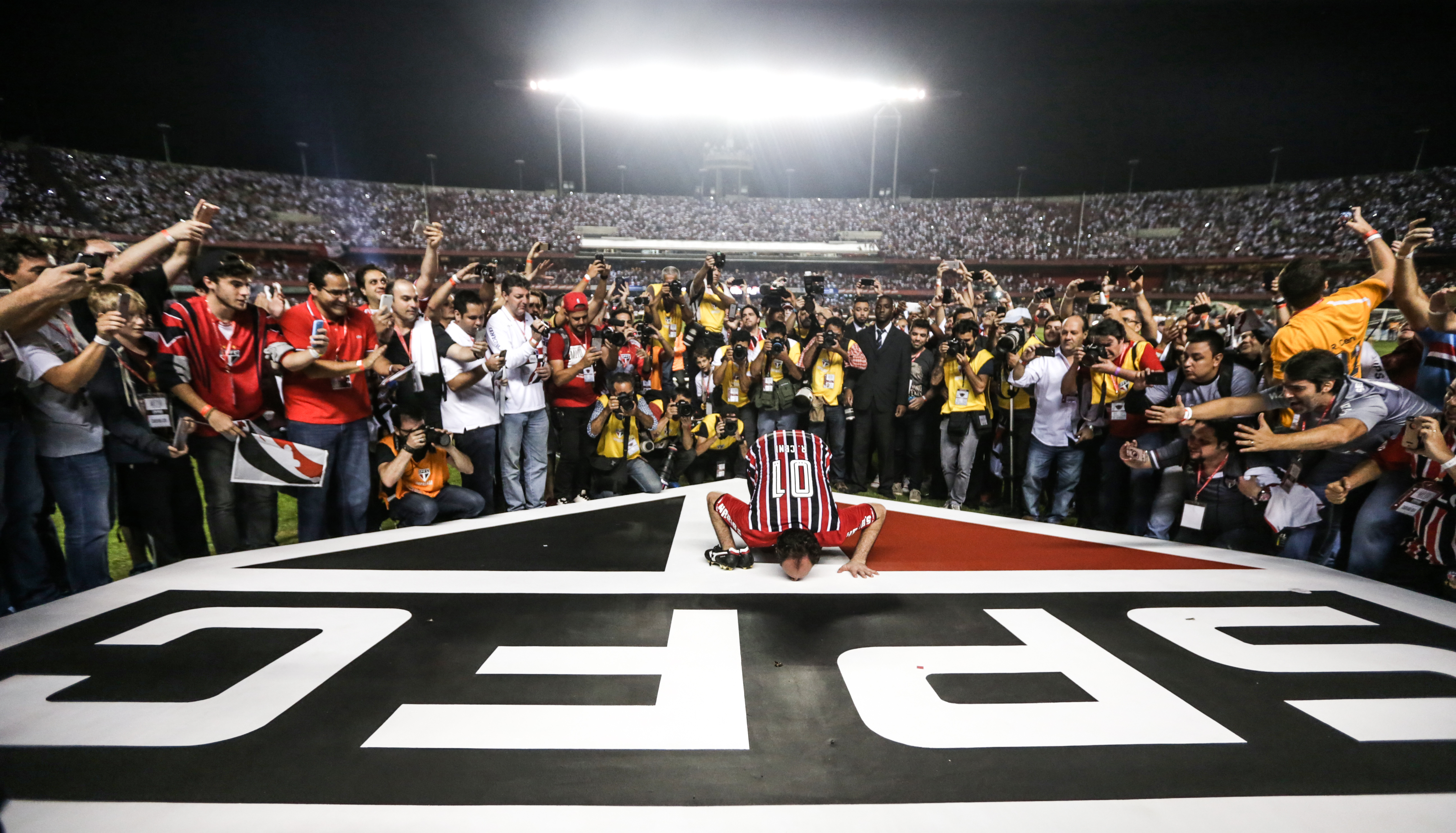 | PAULO PINTO/REUTERS