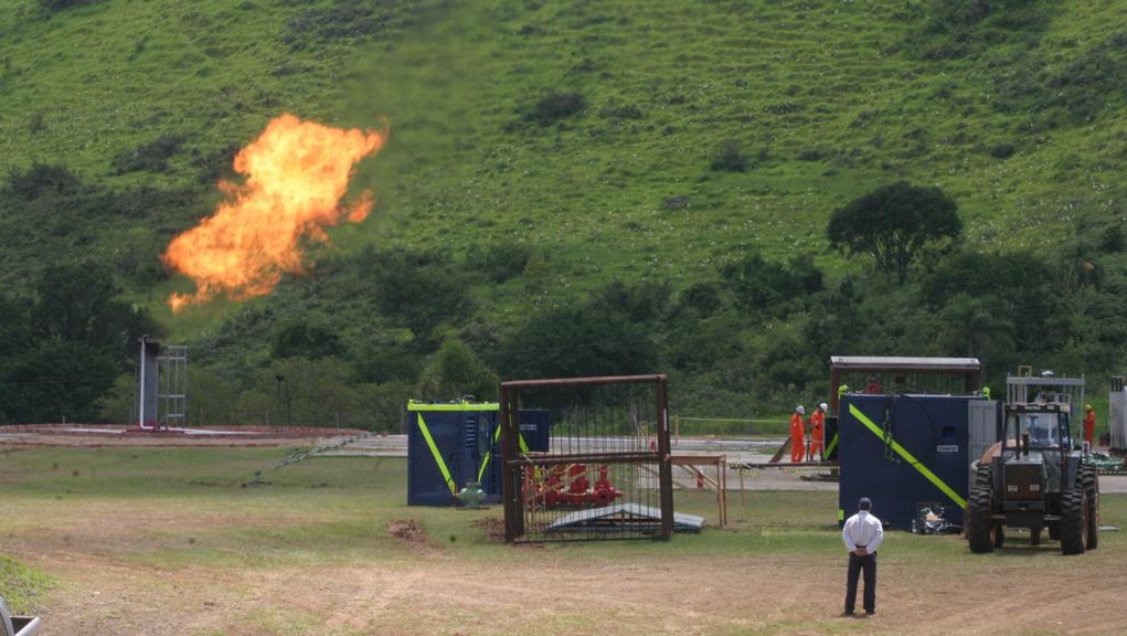 Testes em Barra Bonita em 2008: campo, que pertencia à Petrobras, foi devolvido à União. | Dirceu Portugal/Gazeta d oPovo