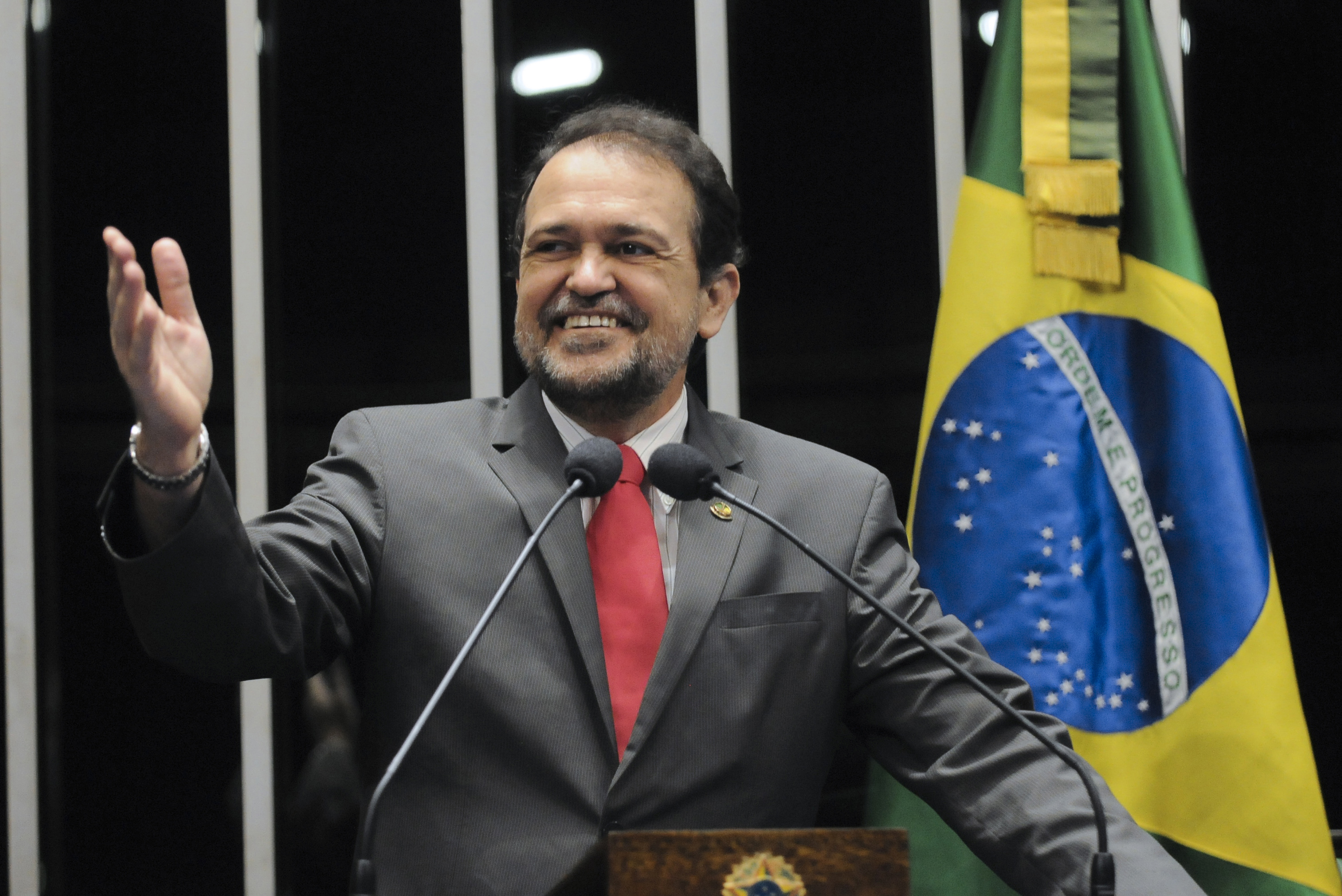 A articulação inicial do Palácio do Planalto era para que o então líder do governo no Senado, Delcídio do Amaral (PT-MS), fosse o relator da proposta. | GERALDO MAGELA/GERALDO MAGELA