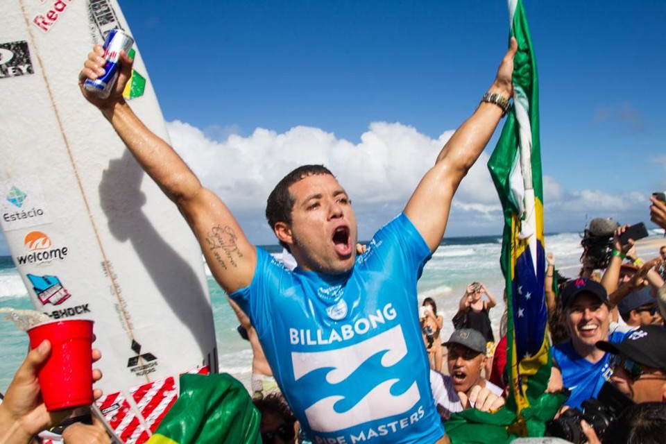Mineirinho comemora o título mundial de 2015. | Sebastian Rojas/FramePhoto/Folhapress
