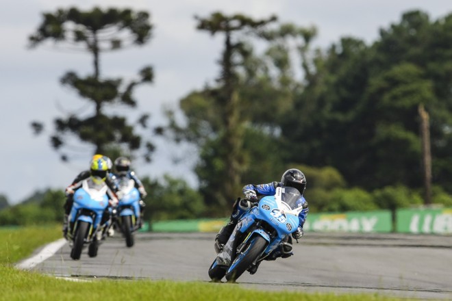 Moto 1000. | Rodrigo Ruiz