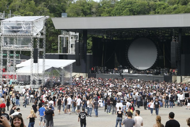 Público já começa a ocupar a Pedreira, | Albari Rosa/Gazeta do Povo