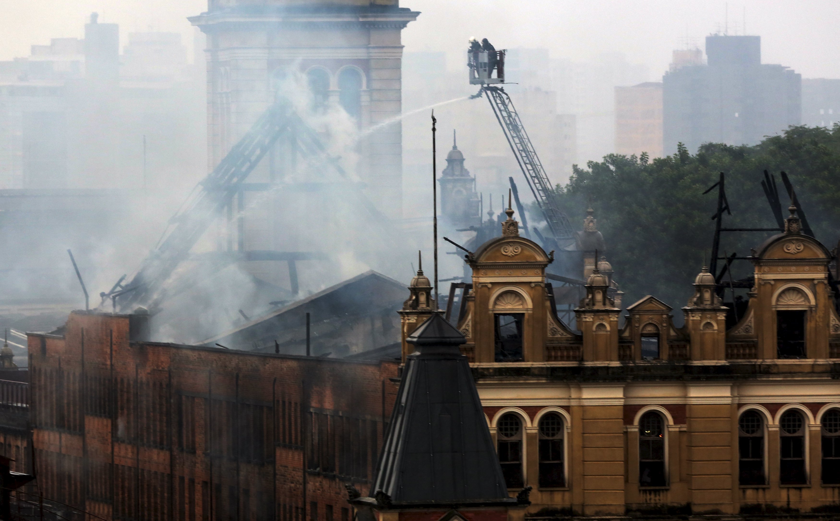 | PAULO WHITAKER/REUTERS